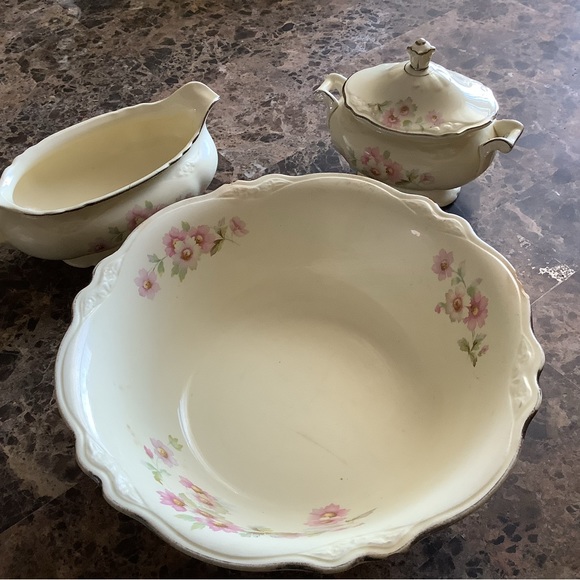 Vintage 1940's Homer Laughlin Dishes